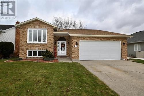 1042 Finch Drive, Sarnia, ON - Outdoor