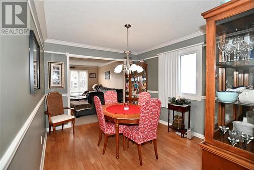 1042 Finch Drive, Sarnia, ON - Indoor Photo Showing Dining Room