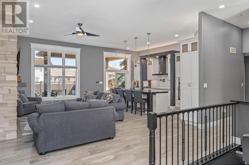 108 Paul Sloggett Court, Sarnia, ON - Indoor Photo Showing Living Room