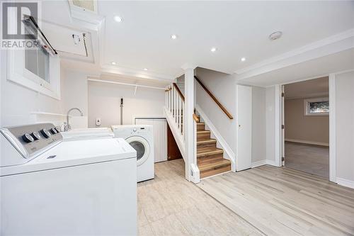 1951 Buena Ventura Street, Sarnia, ON - Indoor Photo Showing Laundry Room