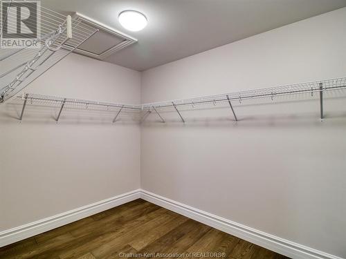 15 Dundee Drive, Chatham, ON - Indoor With Storage