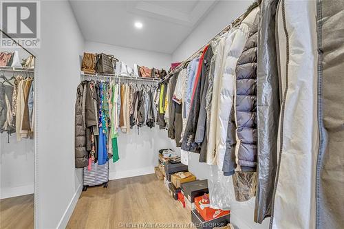 105 Churchill Park Road, Chatham, ON - Indoor With Storage