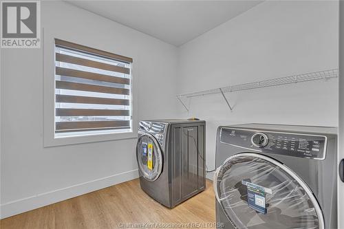 105 Churchill Park Road, Chatham, ON - Indoor Photo Showing Laundry Room