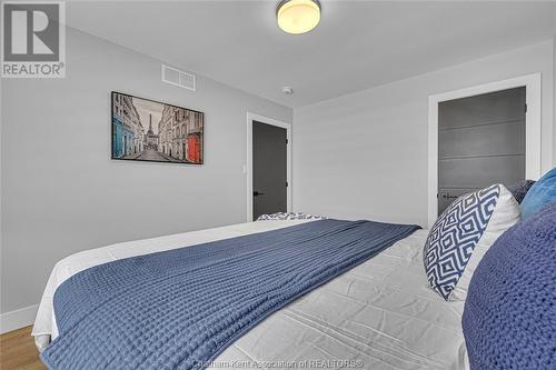 105 Churchill Park Road, Chatham, ON - Indoor Photo Showing Bedroom