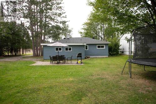 2089 Queen St E, Sault Ste. Marie, ON - Outdoor