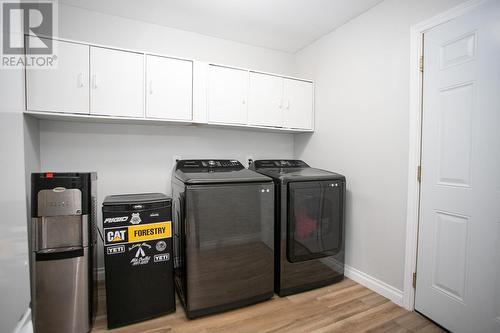 2089 Queen St E, Sault Ste. Marie, ON - Indoor Photo Showing Laundry Room