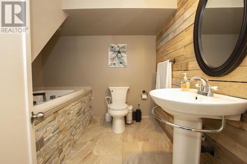 155 Allen'S Side Rd, Sault Ste. Marie, ON - Indoor Photo Showing Bathroom