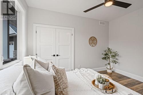 380 Highway 36, Kawartha Lakes (Bobcaygeon), ON - Indoor Photo Showing Bedroom