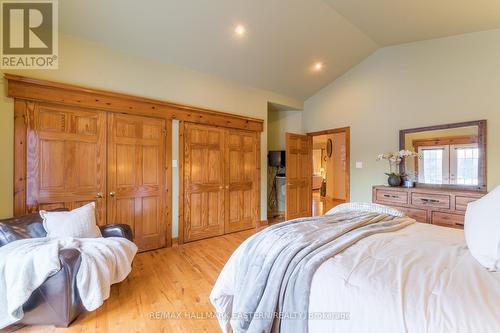 704 Tara Road, Smith-Ennismore-Lakefield, ON - Indoor Photo Showing Bedroom