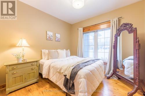 704 Tara Road, Smith-Ennismore-Lakefield, ON - Indoor Photo Showing Bedroom