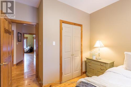 704 Tara Road, Smith-Ennismore-Lakefield, ON - Indoor Photo Showing Bedroom