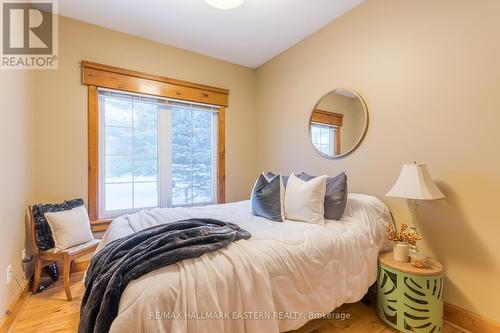 704 Tara Road, Smith-Ennismore-Lakefield, ON - Indoor Photo Showing Bedroom