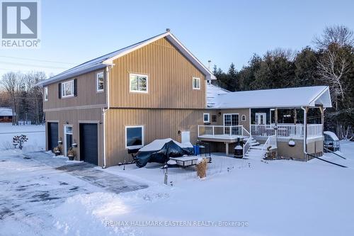 704 Tara Road, Smith-Ennismore-Lakefield, ON - Outdoor With Deck Patio Veranda