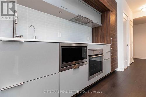 4202 - 88 Scott Street, Toronto, ON - Indoor Photo Showing Kitchen