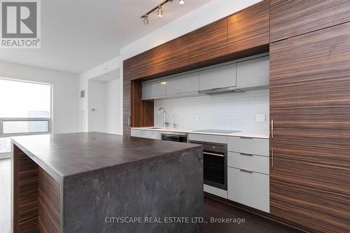 4202 - 88 Scott Street, Toronto, ON - Indoor Photo Showing Kitchen