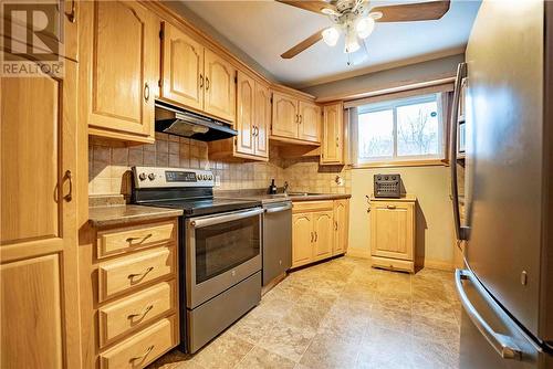 1024 Arthur Street, Sudbury, ON - Indoor Photo Showing Kitchen