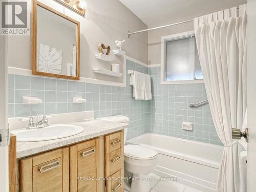 166 St George Street, St. Thomas, ON - Indoor Photo Showing Bathroom