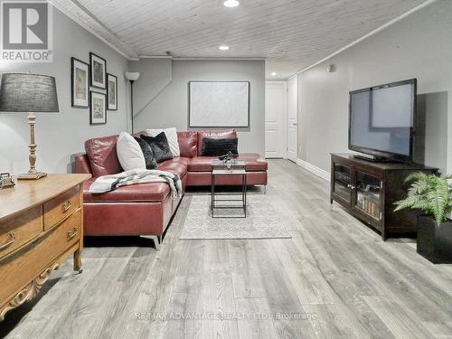 166 St George Street, St. Thomas, ON - Indoor Photo Showing Living Room