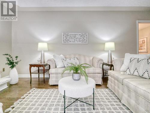 166 St George Street, St. Thomas, ON - Indoor Photo Showing Living Room