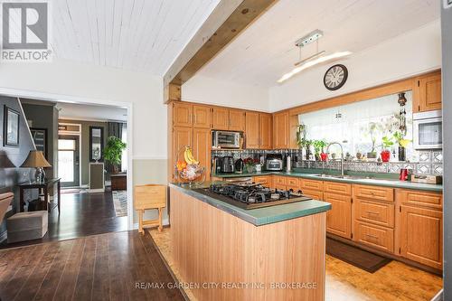 543 King Street, Welland (773 - Lincoln/Crowland), ON - Indoor Photo Showing Kitchen