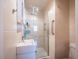 Ensuite bathroom - 