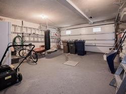 Garage - 