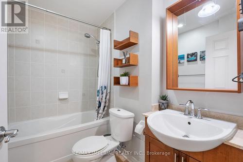 2210 - 18 Holmes Avenue, Toronto, ON - Indoor Photo Showing Bathroom