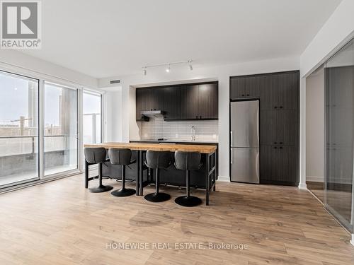 319 - 9 Tecumseth Street, Toronto, ON - Indoor Photo Showing Kitchen