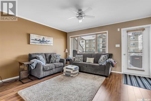 306 110 Shillington Crescent, Saskatoon, SK - Indoor Photo Showing Living Room