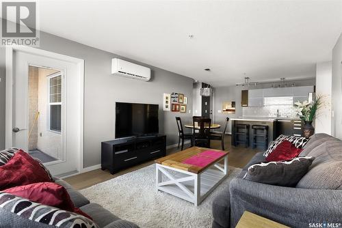 208 1640 Dakota Drive, Regina, SK - Indoor Photo Showing Living Room