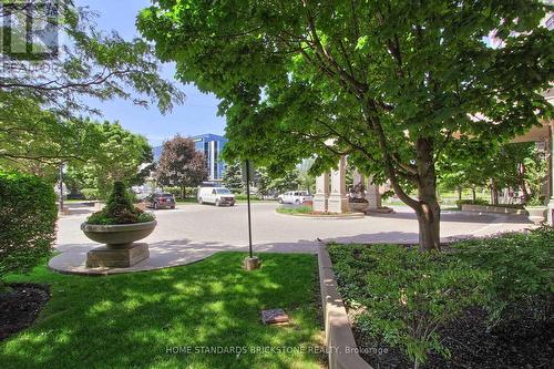 115 - 9225 Jane Street, Vaughan, ON - Outdoor With View