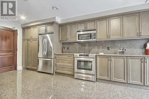 115 - 9225 Jane Street, Vaughan, ON - Indoor Photo Showing Kitchen With Upgraded Kitchen