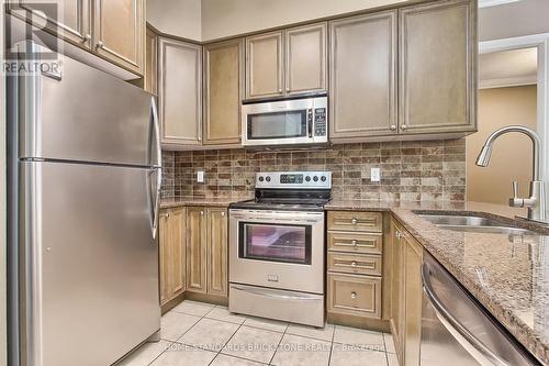 115 - 9225 Jane Street, Vaughan, ON - Indoor Photo Showing Kitchen With Double Sink With Upgraded Kitchen