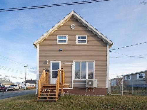 714 Union Street, New Waterford, NS 