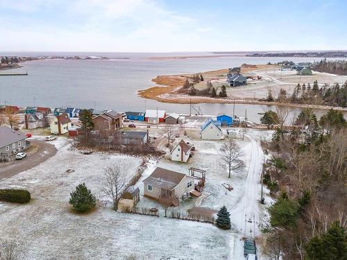 25 Riverside Drive, North Rustico, PE 