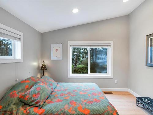 1778 Chandler Ave, Victoria, BC - Indoor Photo Showing Bedroom