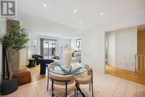 471 Silken Laumann Drive, Newmarket, ON - Indoor Photo Showing Dining Room