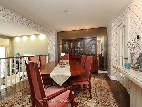 54 Stillwater Cres, Toronto, ON - Indoor Photo Showing Dining Room