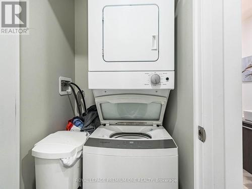 517 - 4800 Highway 7, Vaughan, ON - Indoor Photo Showing Laundry Room