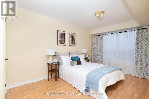 906 - 15 North Park Road, Vaughan, ON - Indoor Photo Showing Bedroom