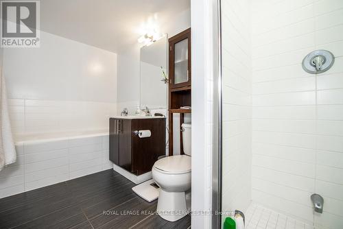 2301 - 155 Legion Road N, Toronto, ON - Indoor Photo Showing Bathroom