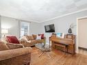 20 Amanda St, Orangeville, ON  - Indoor Photo Showing Living Room 