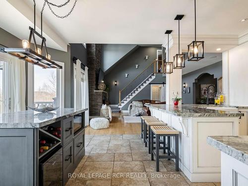 513442 2Nd Line, Amaranth, ON - Indoor Photo Showing Kitchen With Upgraded Kitchen