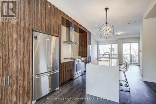 3870 Major Mackenzie Drive, Vaughan, ON - Indoor Photo Showing Kitchen With Upgraded Kitchen