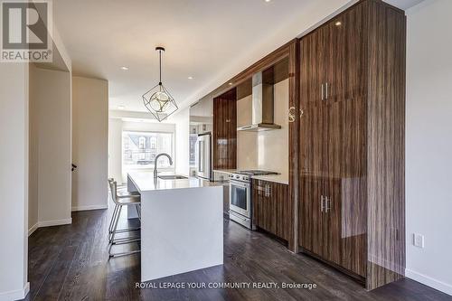 3870 Major Mackenzie Drive, Vaughan, ON - Indoor Photo Showing Kitchen With Upgraded Kitchen