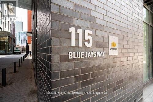 3511 - 115 Blue Jays Way, Toronto, ON - Indoor