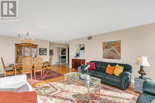 402 - 1 Aberfoyle Crescent Street, Toronto, ON - Indoor Photo Showing Living Room