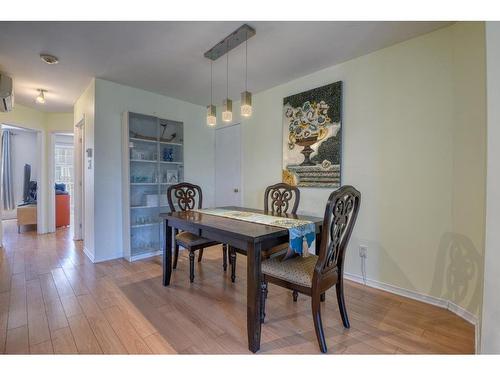 Salle Ã  manger - 9660 Rue Riverin, Brossard, QC - Indoor Photo Showing Dining Room