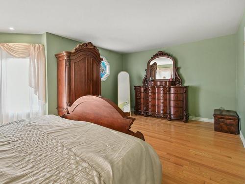 Master bedroom - 862 Av. D'Isère, Saint-Lambert, QC 