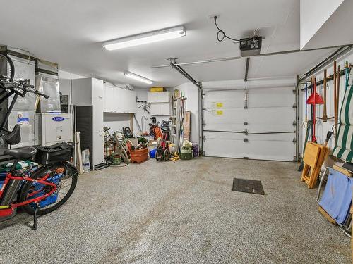 Garage - 862 Av. D'Isère, Saint-Lambert, QC 